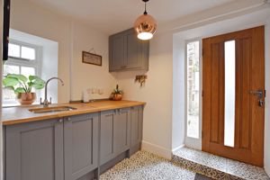 Photo 16- click for photo gallery